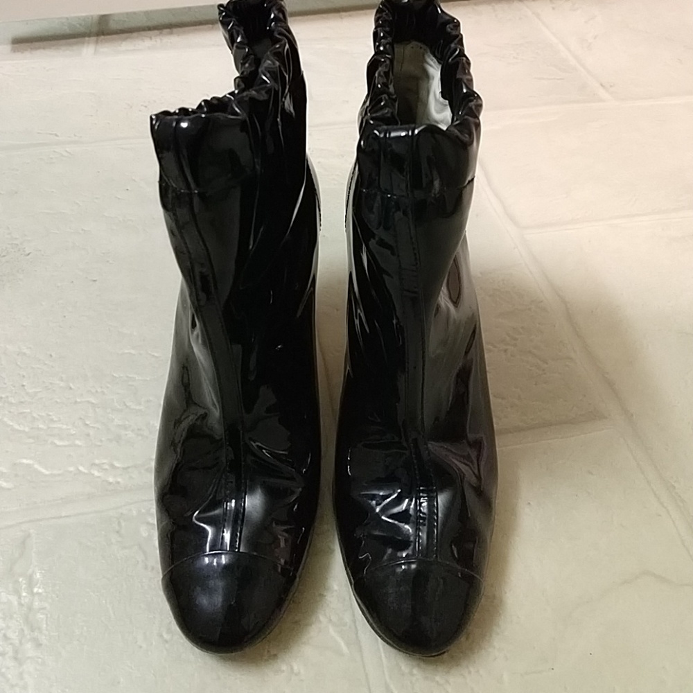 Ankle boots